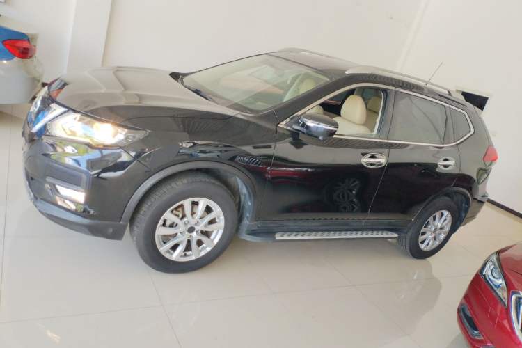 Used Nissan X-Trail 2017 2.0L CVT Comfort Edition 2WD Exterior 3