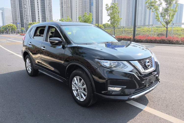 Used Nissan X-Trail 2017 2.0L CVT Smart Enjoyment Version 2WD Exterior 4