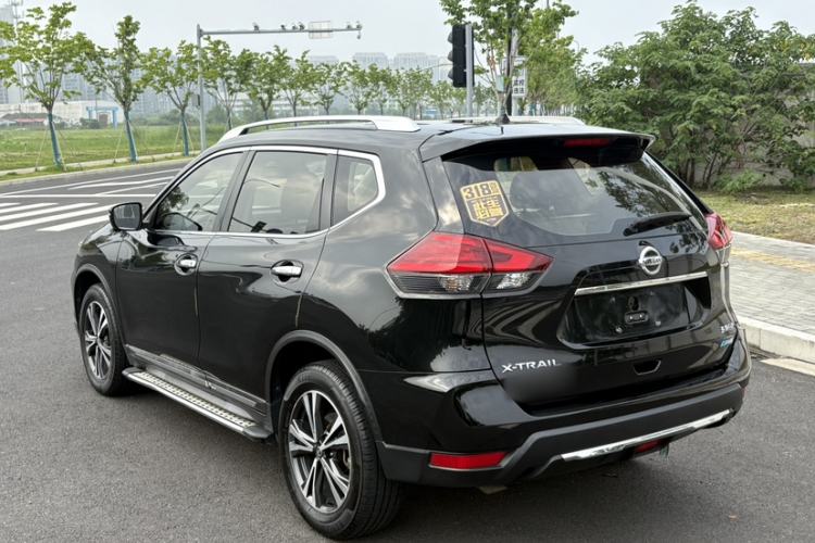 Used Nissan X-Trail 2017 2.5L CVT Luxury Edition 4WD Exterior 6