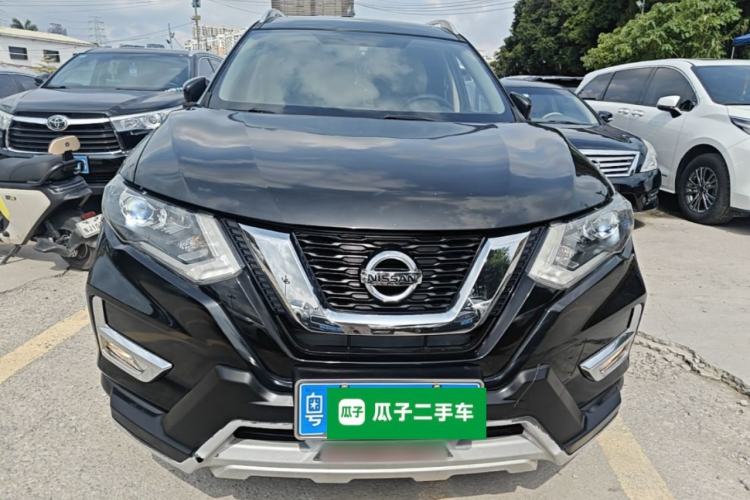 Used Nissan X-Trail 2017 2.5L CVT Leading Edition 4WD Front