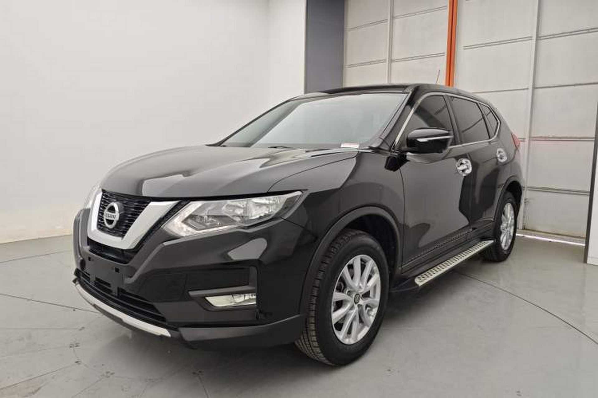 Used Nissan X-Trail 2017 2.0L CVT Comfort Edition 2WD Front Left 45 Deg