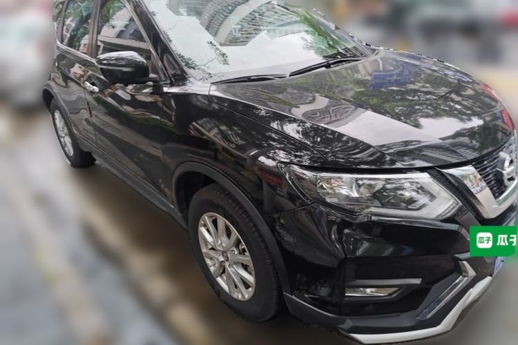 Used Nissan X-Trail 2017 2.0L CVT Comfort Edition 2WD Front Right 45 Deg