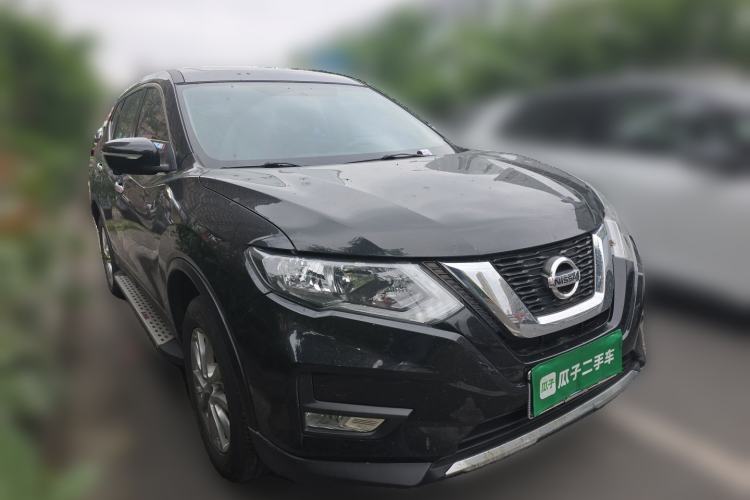 Used Nissan X-Trail 2017 2.0L CVT Comfort Edition 2WD Front Right 45 Deg