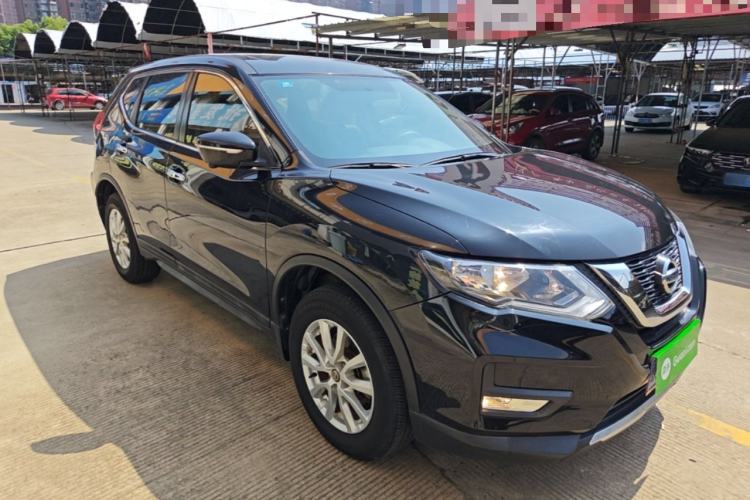 Used Nissan X-Trail 2017 2.0L CVT Comfort Edition 2WD Front Right 45 Deg