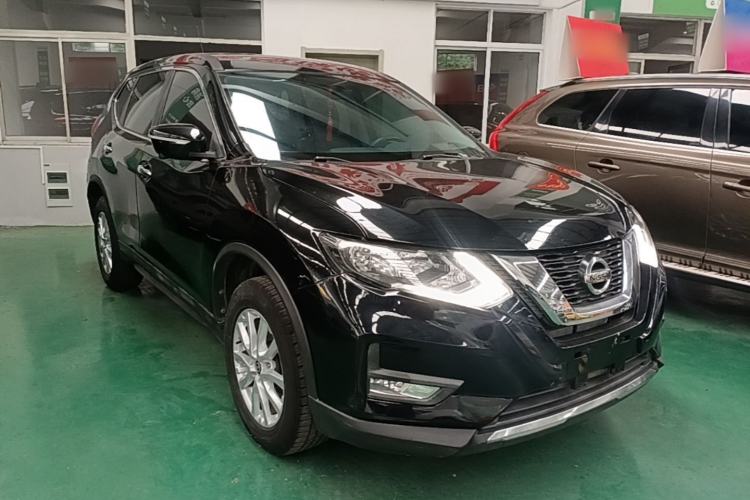 Used Nissan X-Trail 2017 2.0L CVT Comfort Edition 2WD Front Right 45 Deg