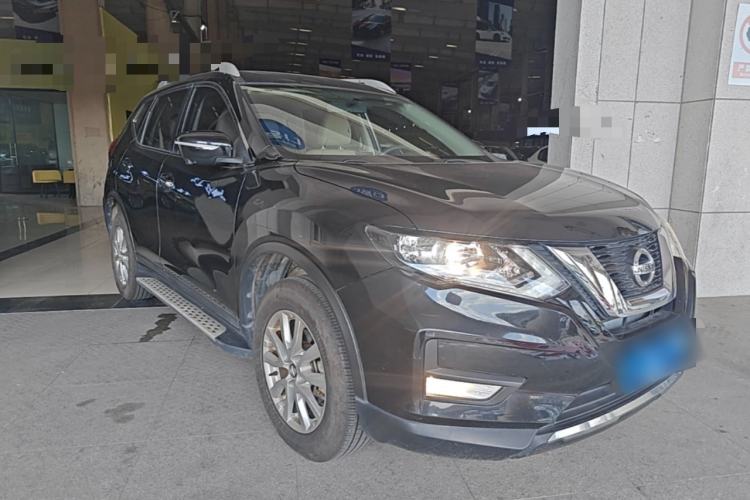 Used Nissan X-Trail 2017 2.0L CVT Comfort Edition 2WD Front Right 45 Deg
