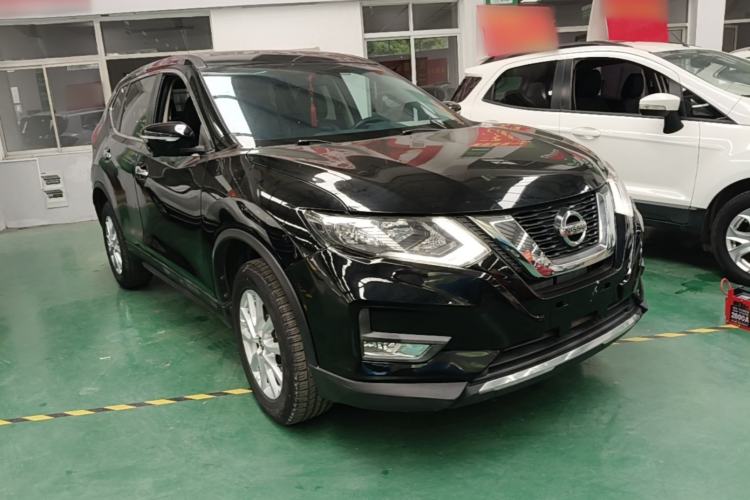 Used Nissan X-Trail 2017 2.0L CVT Comfort Edition 2WD Front Right 45 Deg
