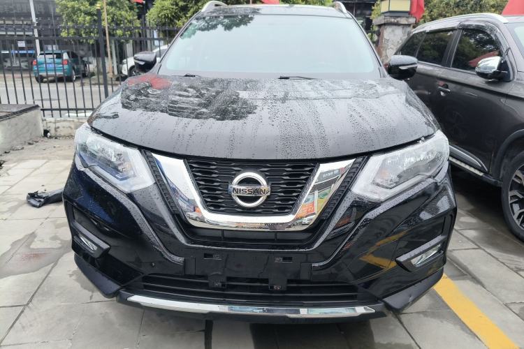 Used Nissan X-Trail 2017 2.5L CVT Leading Edition 4WD Front
