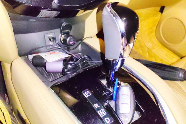 Used Nissan X-Trail 2017 2.0L CVT Comfort Edition 2WD Gear Lever
