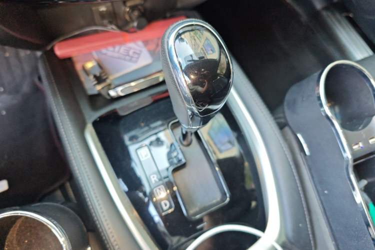 Used Nissan X-Trail 2017 2.0L CVT Comfort Edition 2WD Gear Lever