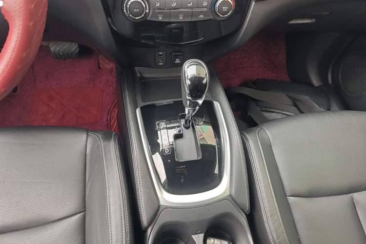 Used Nissan X-Trail 2017 2.0L CVT Comfort Edition 2WD Gear Lever