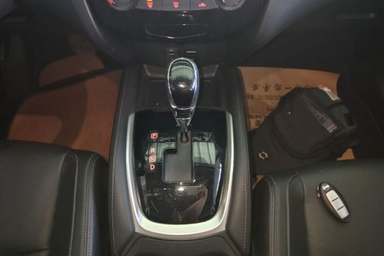 Used Nissan X-Trail 2017 2.0L CVT Comfort Edition 2WD Gear Lever
