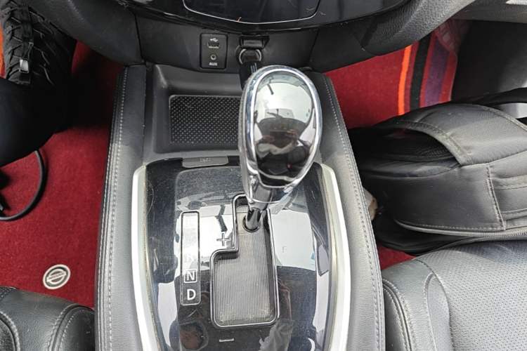 Used Nissan X-Trail 2017 2.0L CVT Comfort Edition 2WD Gear Lever