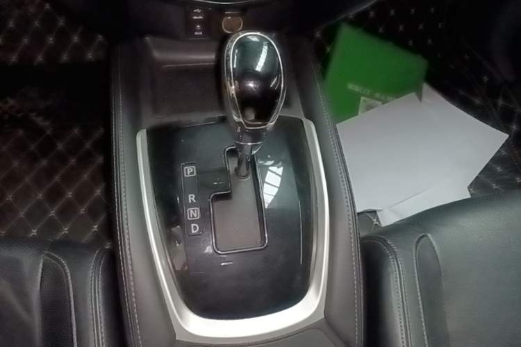 Used Nissan X-Trail 2017 2.0L CVT Comfort Edition 2WD Gear Lever