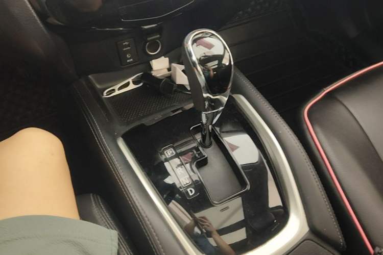 Used Nissan X-Trail 2017 2.0L CVT Comfort Edition 2WD Gear Lever