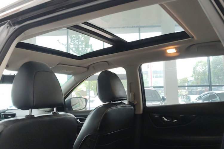 Used Nissan X-Trail 2017 2.0L CVT Comfort Edition 2WD Headliner