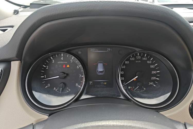 Used Nissan X-Trail 2017 2.5L CVT Leading Edition 4WD Instrument Cluster