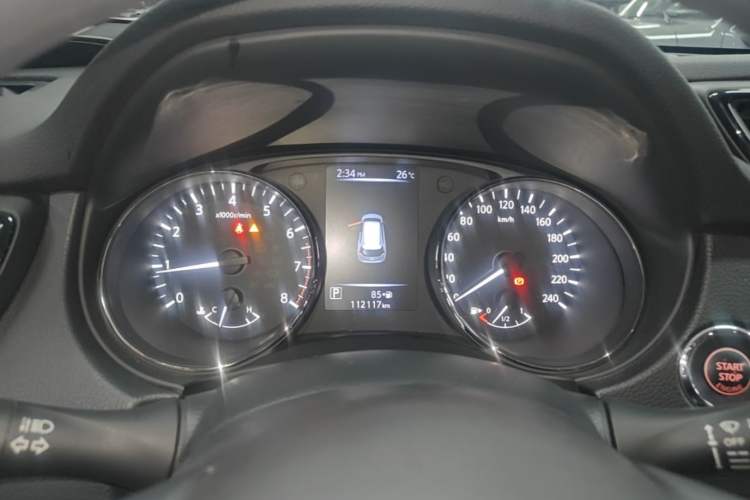 Used Nissan X-Trail 2017 2.5L CVT Leading Edition 4WD Instrument Cluster