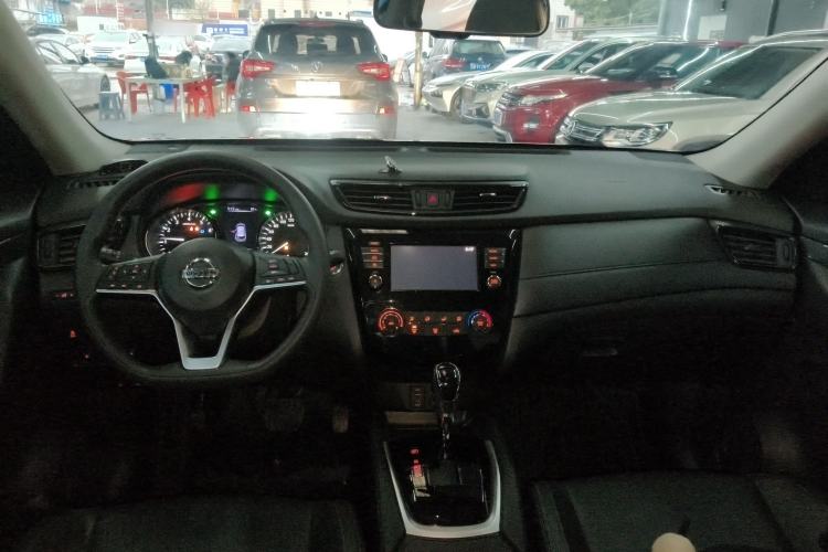 Used Nissan X-Trail 2017 2.0L CVT Comfort Edition 2WD Interior 2