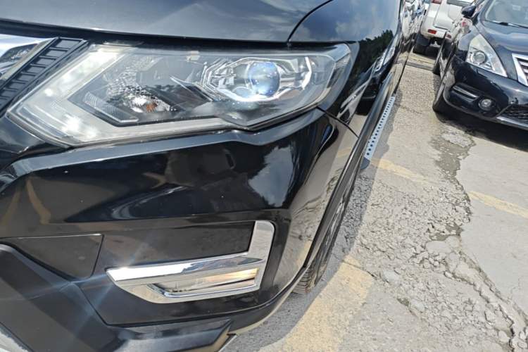 Used Nissan X-Trail 2017 2.5L CVT Leading Edition 4WD Left Front Headlight