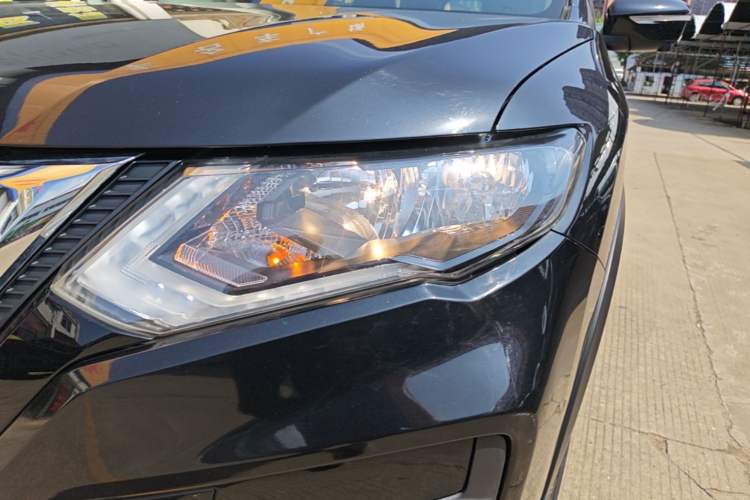 Used Nissan X-Trail 2017 2.0L CVT Comfort Edition 2WD Left Front Headlight