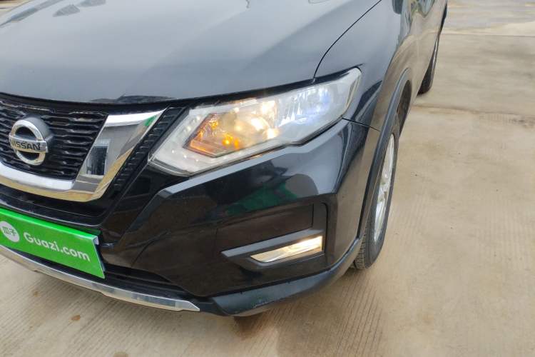 Used Nissan X-Trail 2017 2.0L CVT Comfort Edition 2WD Left Front Headlight