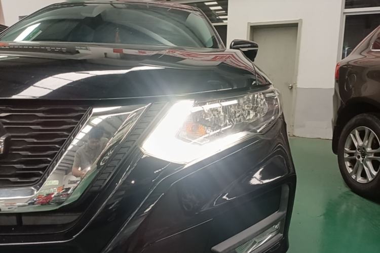 Used Nissan X-Trail 2017 2.0L CVT Comfort Edition 2WD Left Front Headlight