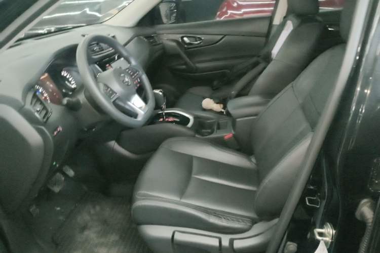 Used Nissan X-Trail 2017 2.0L CVT Comfort Edition 2WD Left Front Seat