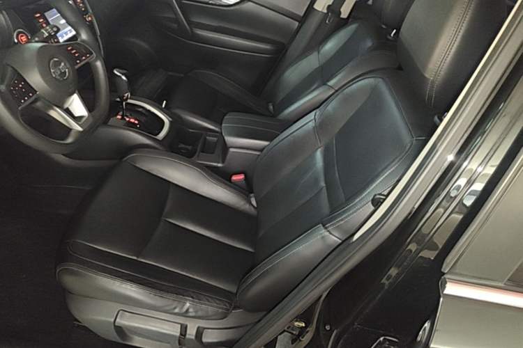 Used Nissan X-Trail 2017 2.0L CVT Comfort Edition 2WD Left Front Seat