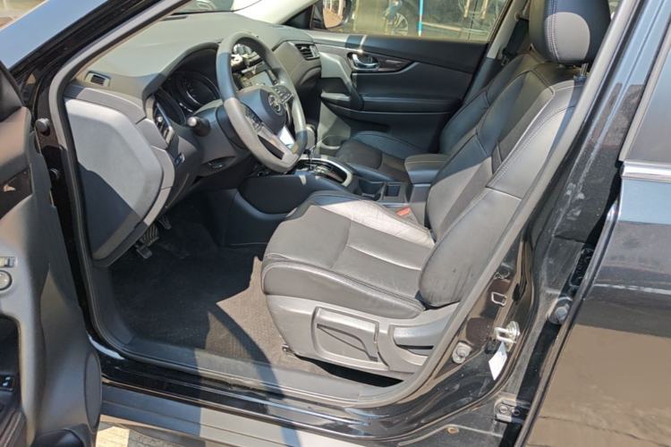 Used Nissan X-Trail 2017 2.0L CVT Comfort Edition 2WD Left Front Seat