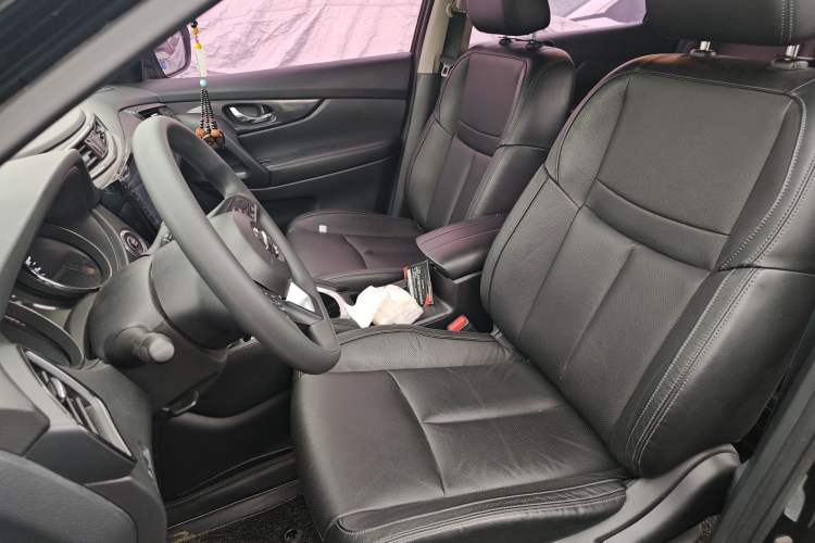 Used Nissan X-Trail 2017 2.0L CVT Comfort Edition 2WD Left Front Seat
