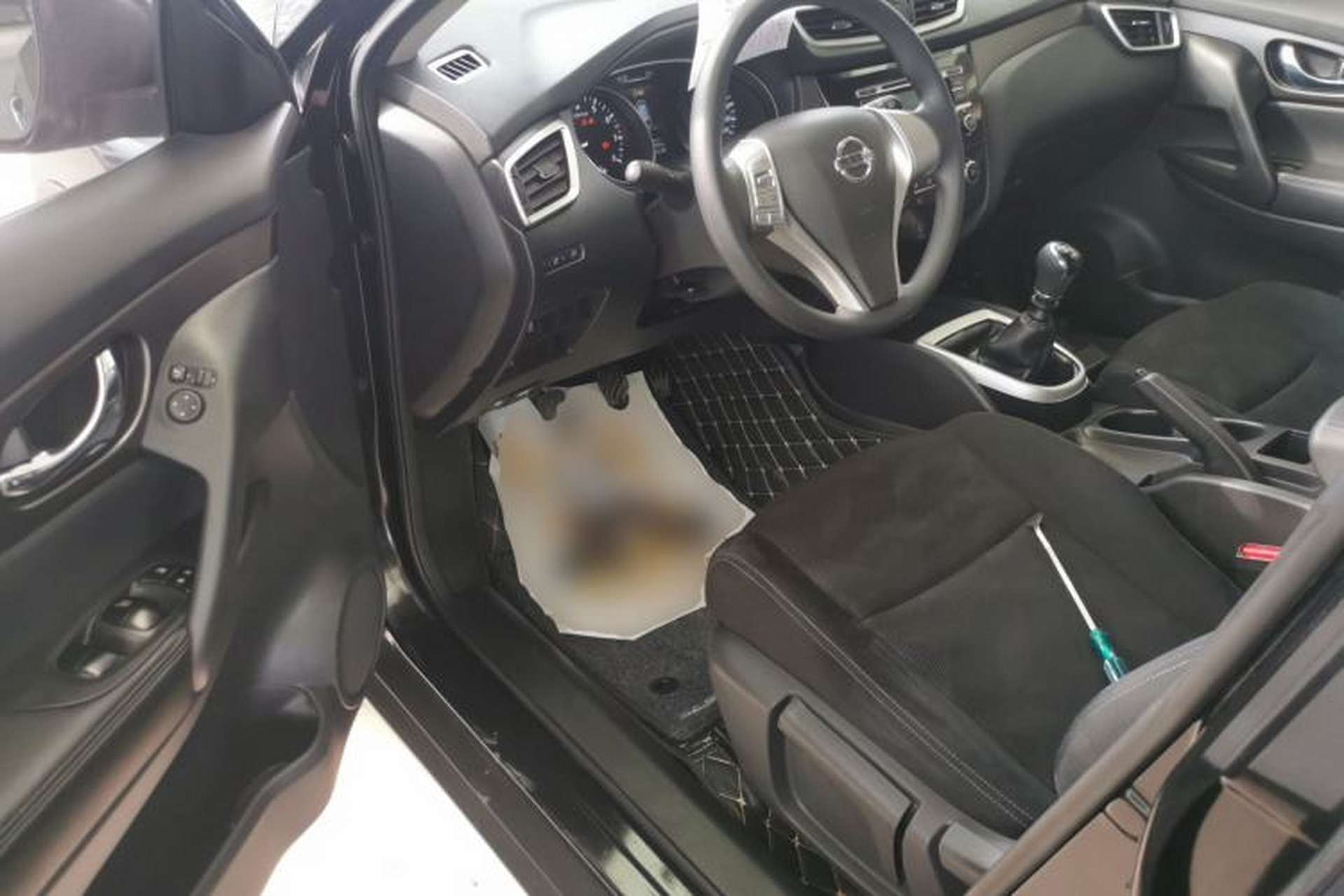 Used Nissan X-Trail 2017 2.0L Manual Classic Edition 2WD Left Front Seat