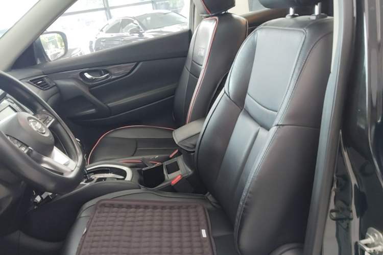 Used Nissan X-Trail 2017 2.0L CVT Comfort Edition 2WD Left Front Seat