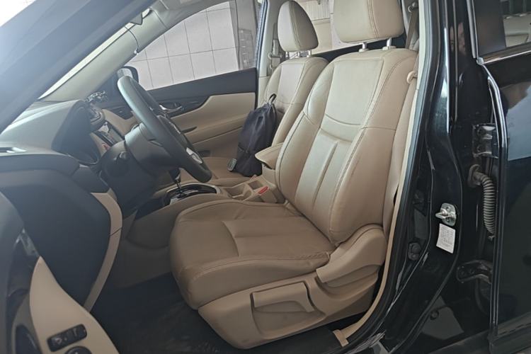 Used Nissan X-Trail 2017 2.0L CVT Comfort Edition 2WD Left Front Seat