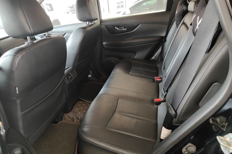 Used Nissan X-Trail 2017 2.5L CVT Luxury Edition 4WD Left Rear Seat