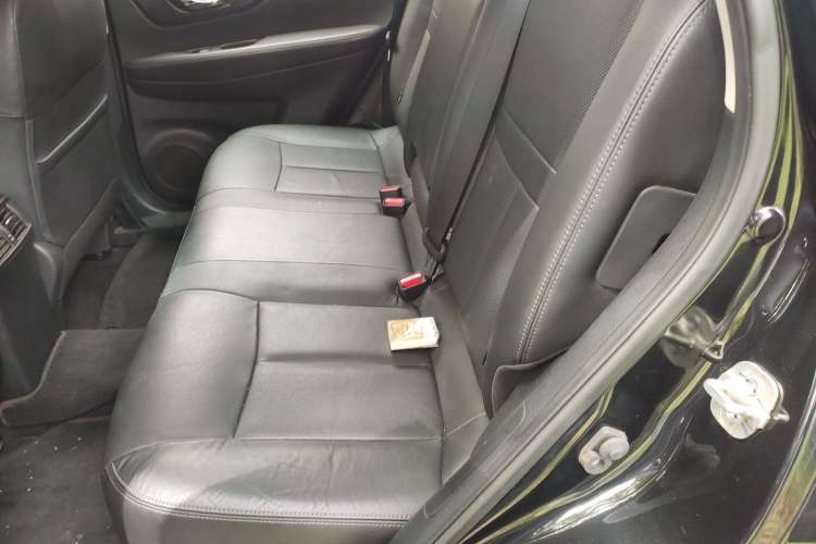Used Nissan X-Trail 2017 2.0L CVT Comfort Edition 2WD Left Rear Seat