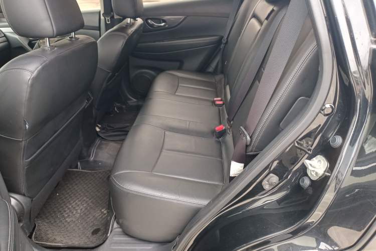 Used Nissan X-Trail 2017 2.0L CVT Comfort Edition 2WD Left Rear Seat