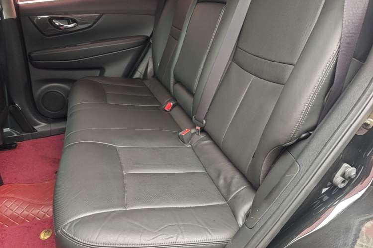 Used Nissan X-Trail 2017 2.0L CVT Comfort Edition 2WD Left Rear Seat