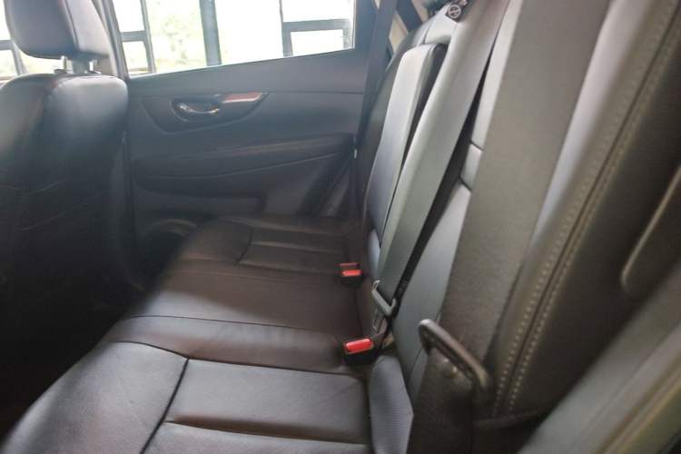 Used Nissan X-Trail 2017 2.0L CVT Comfort Edition 2WD Left Rear Seat