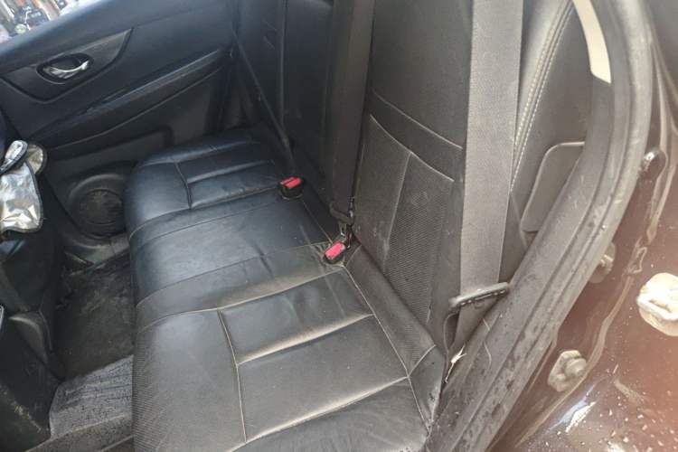 Used Nissan X-Trail 2017 2.0L CVT Comfort Edition 2WD Left Rear Seat