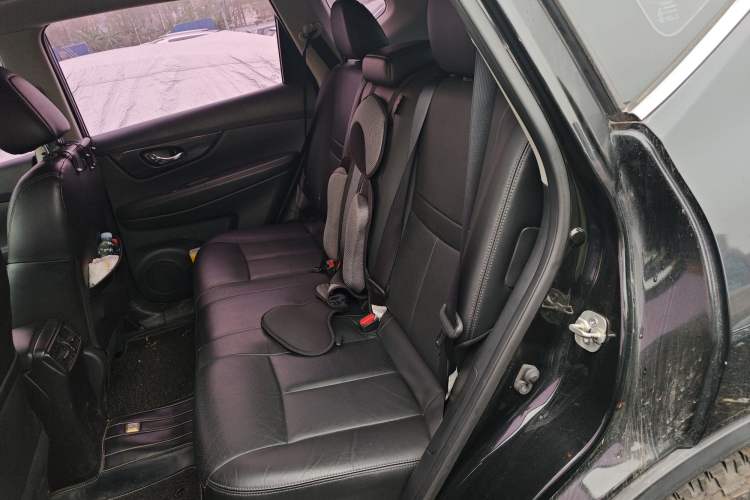 Used Nissan X-Trail 2017 2.0L CVT Comfort Edition 2WD Left Rear Seat