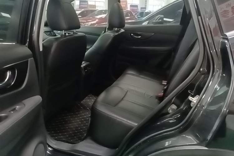 Used Nissan X-Trail 2017 2.0L CVT Comfort Edition 2WD Left Rear Seat
