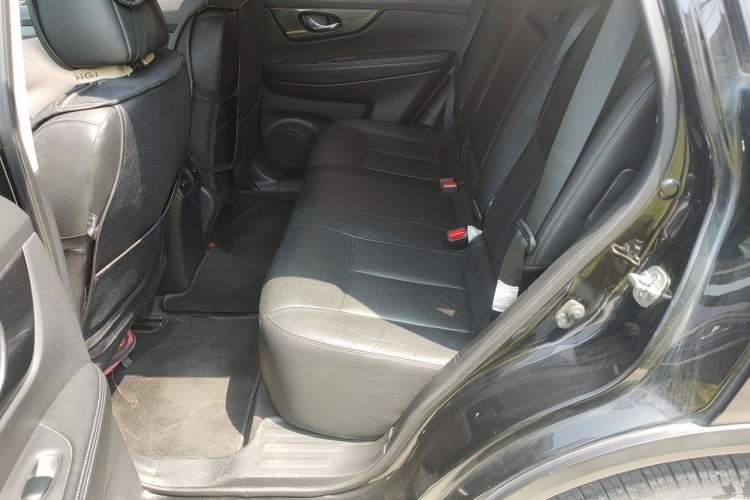 Used Nissan X-Trail 2017 2.0L CVT Comfort Edition 2WD Left Rear Seat