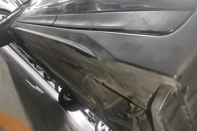 Used Nissan X-Trail 2017 2.0L CVT Comfort Edition 2WD Left Side Sill
