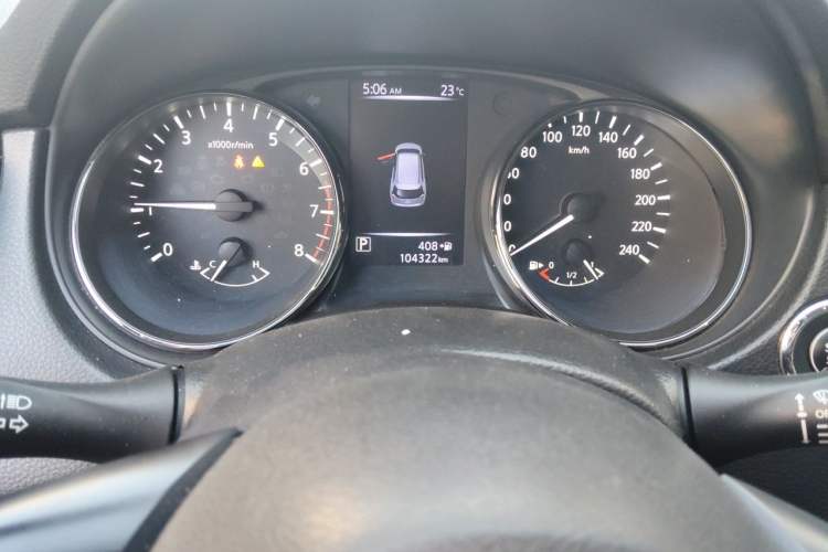 Used Nissan X-Trail 2017 2.0L CVT Comfort Edition 2WD Odometer Close Up