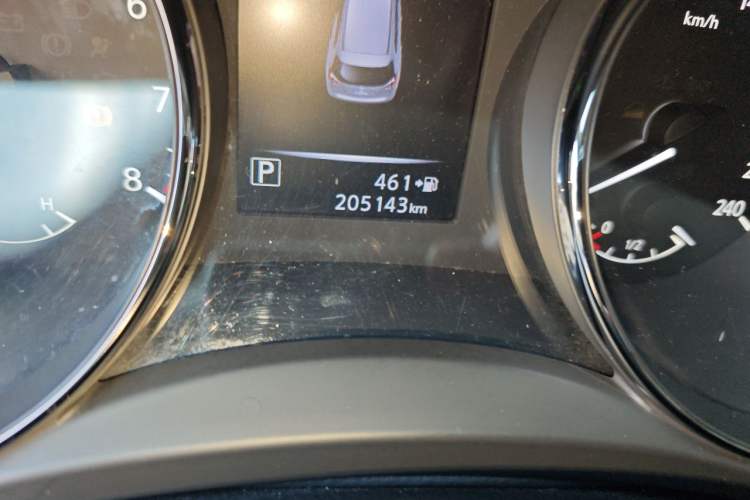 Used Nissan X-Trail 2017 2.0L CVT Comfort Edition 2WD Odometer Close Up