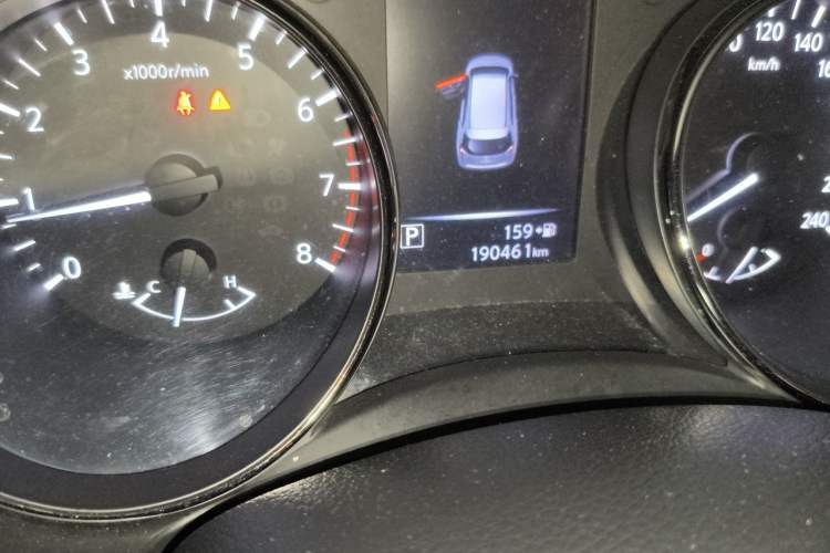 Used Nissan X-Trail 2017 2.0L CVT Comfort Edition 2WD Odometer Close Up