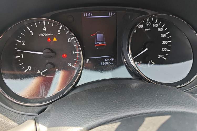 Used Nissan X-Trail 2017 2.0L CVT Comfort Edition 2WD Odometer Close Up