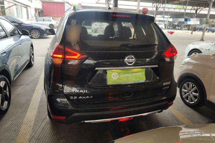 Used Nissan X-Trail 2017 2.5L CVT Luxury Edition 4WD Rear