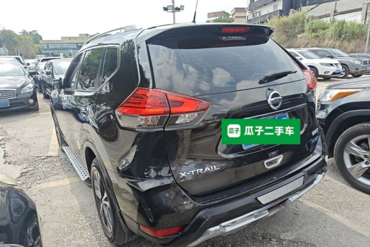 Used Nissan X-Trail 2017 2.5L CVT Leading Edition 4WD Rear Left 45 Deg